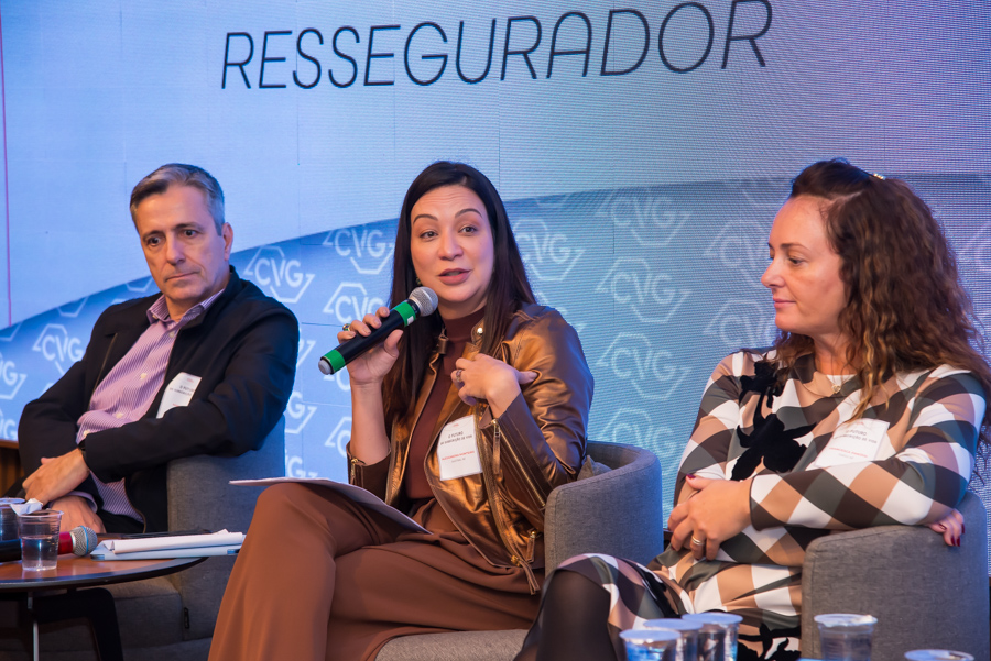 3 03 Mario Jorge Pereira Alessandra Monteiro e Francesca Panzeri 1 CVG-SP DISCUTE EVOLUÇÃO E FUTURO DA SUBSCRIÇÃO DE RISCO NO SEGURO DE VIDA 3 03 Mario Jorge Pereira Alessandra Monteiro e Francesca Panzeri 1