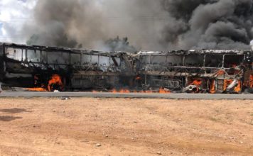 Tragédia: Dois ônibus da São Matheus batem de frente na BA 120
