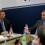 Governadores ignoram reajuste do ICMS e lei criada para baratear combustível parece seguir em segundo plano