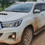 Toyota Hilux limousine? Pickup modificada é sensação no Paraguai