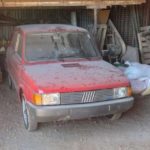 Abandonado por 35 anos, Fiat 147 0km é encontrado em garagem