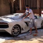 Jovem mecânico gastou R$ 30 mil para transformar Fiat Uno em Lamborghini dos sonhos