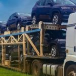 A curiosa história do prefeito que comprou 15 carros 0km para presentear os netos